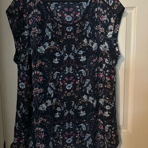 DR2 Navy Floral Women's Blouse